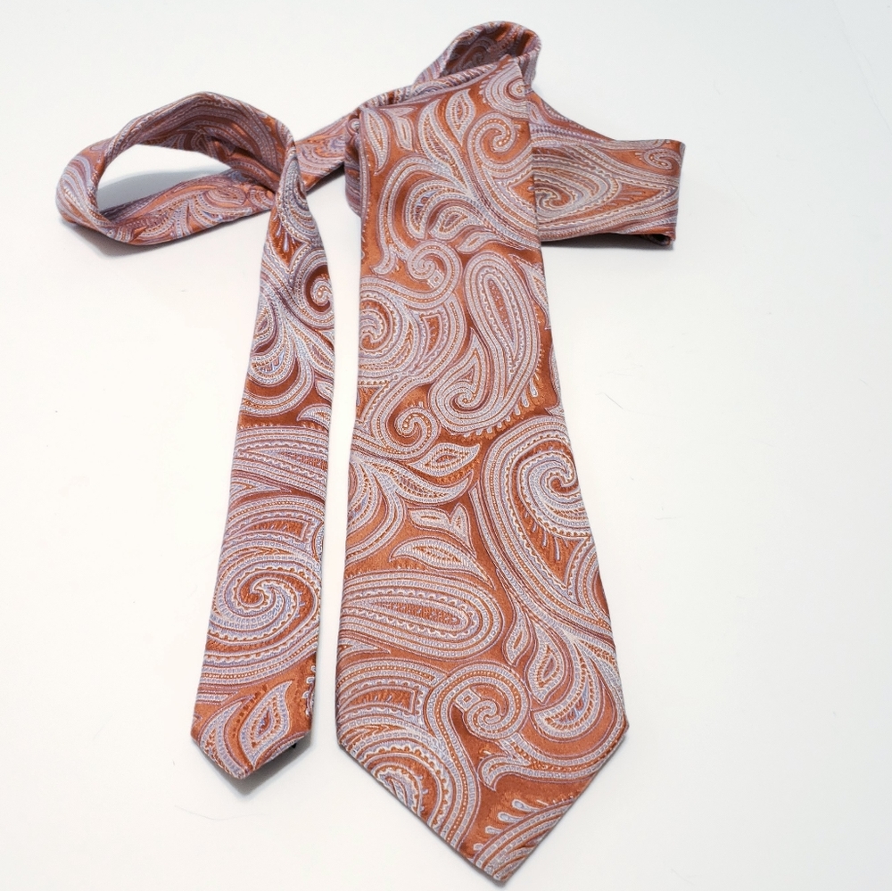 MICHAEL KORS WOVEN PAISLEY SILK TIE